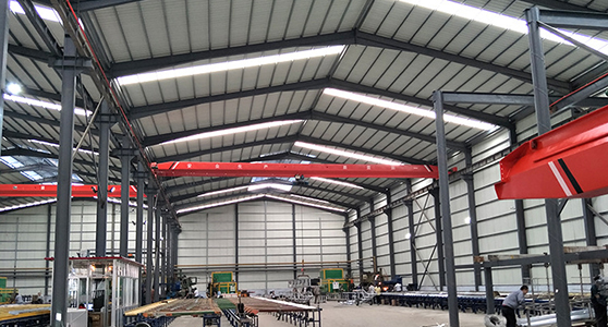 分析沈陽鋼結(jié)構(gòu)施工建筑現(xiàn)場焊工的工作環(huán)境和工作條件